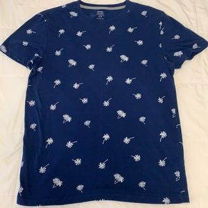 Old Navy T Shirt